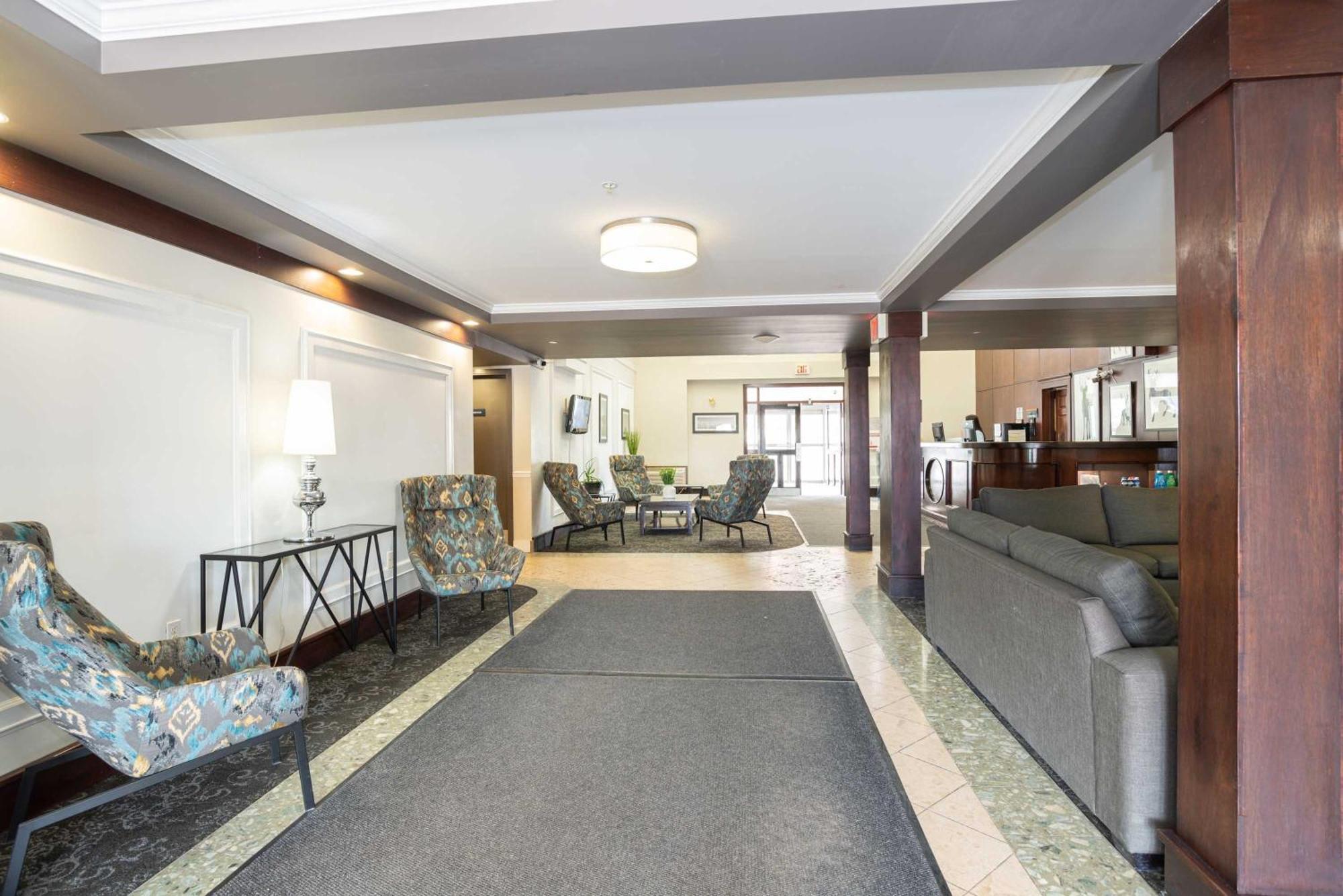 Sandman Hotel Red Deer Exterior foto