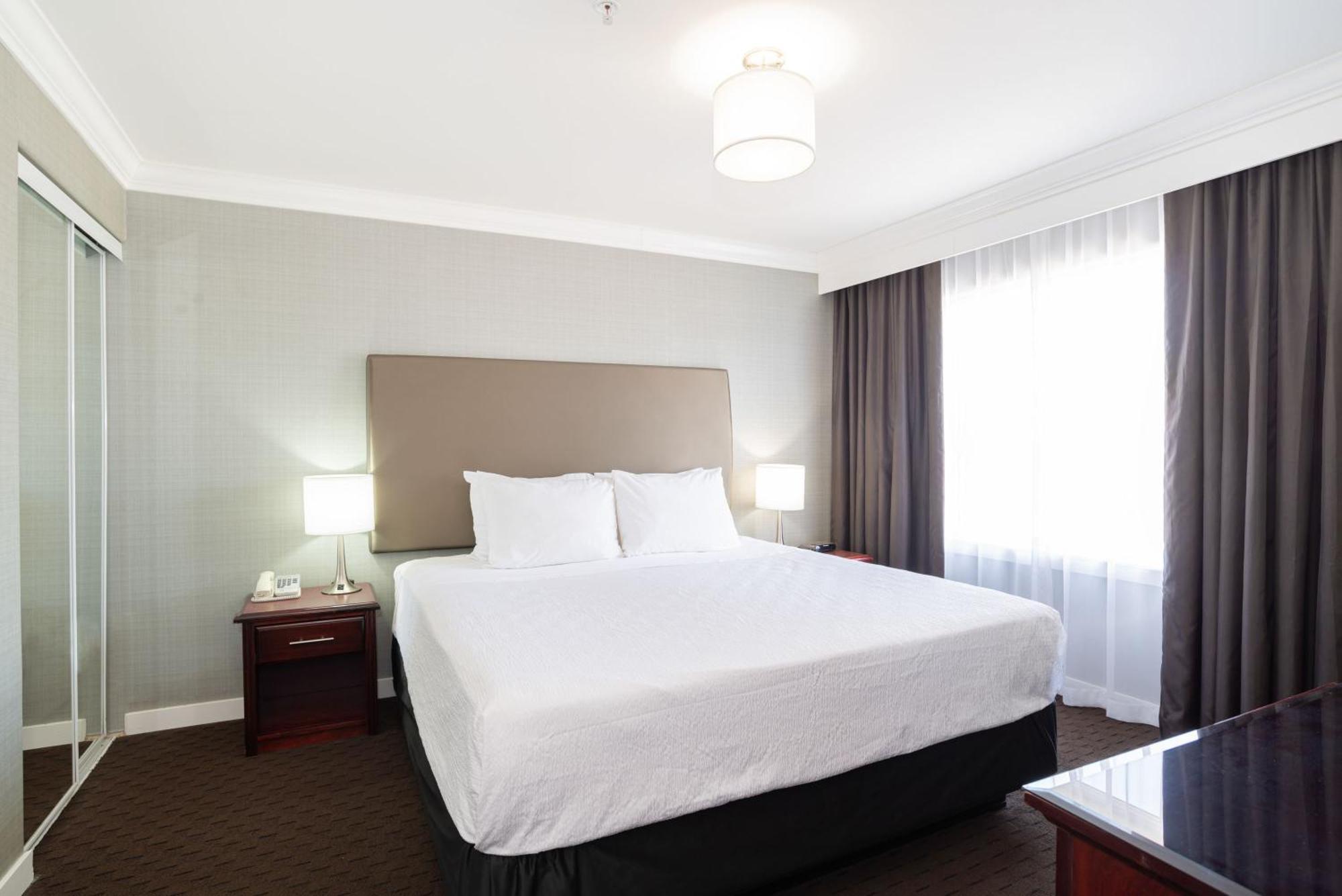 Sandman Hotel Red Deer Exterior foto