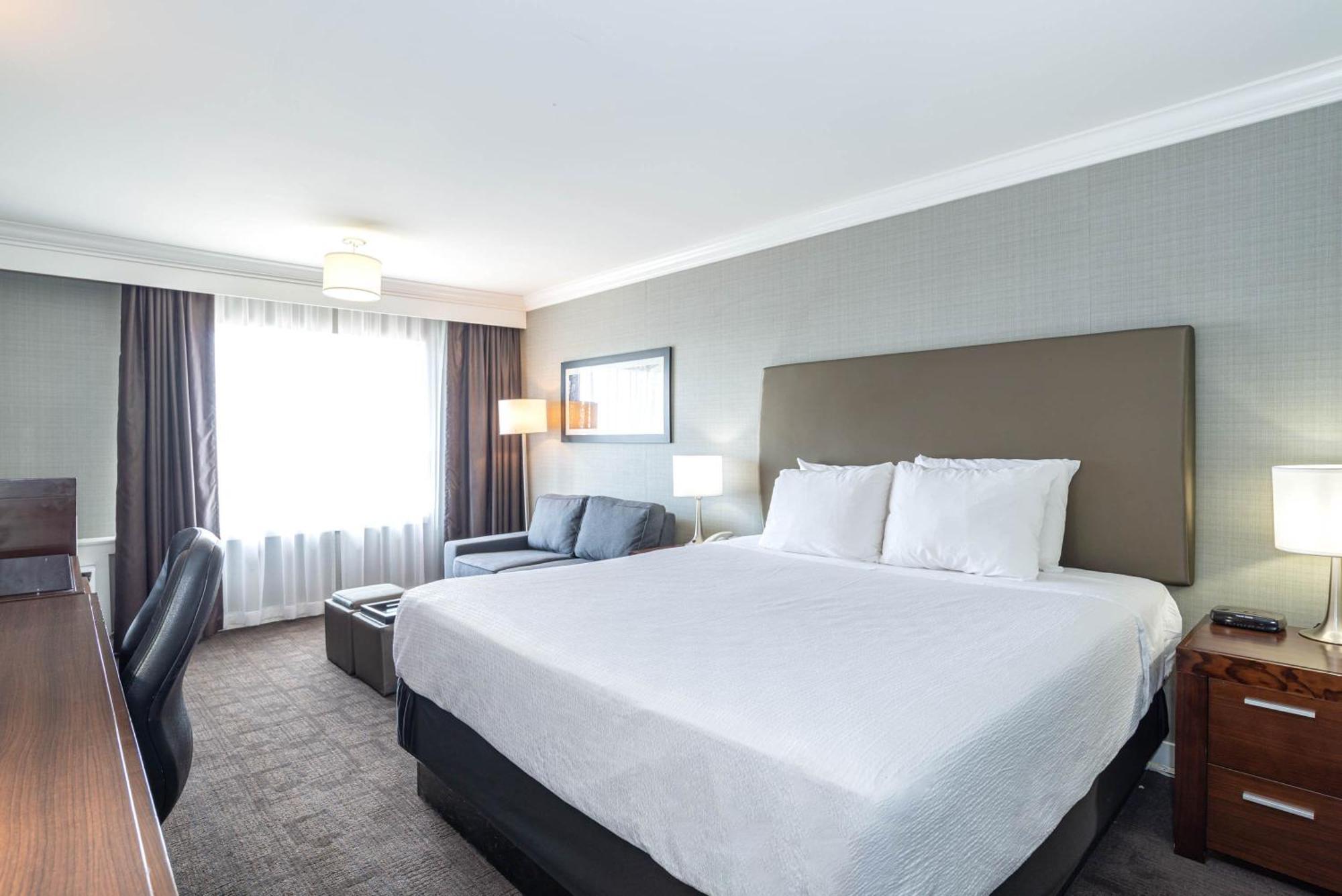 Sandman Hotel Red Deer Exterior foto